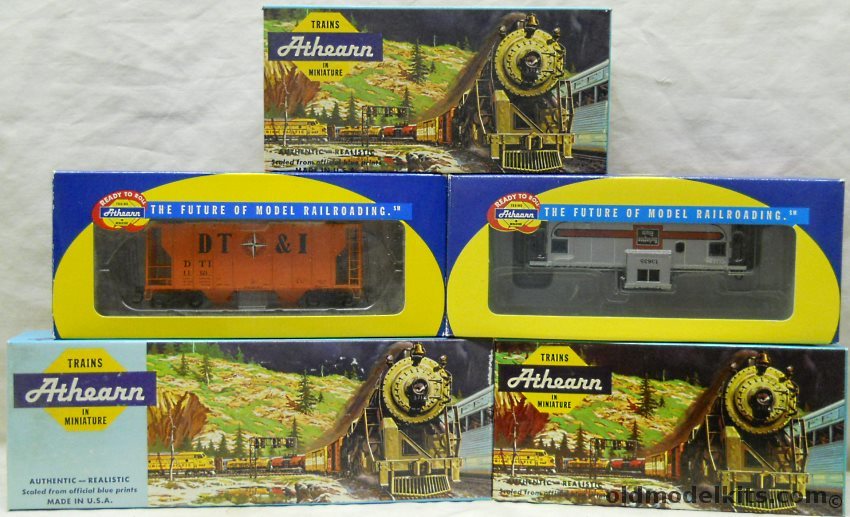 Athearn 1/87 5484 Time-DC Tractor With 40' Trailer / 5302 Burlington 54' Hopper / 1771 Great Northern Stock Car / 95559 DT&I PS2 2600 Covered Hopper / 7504 Burlington Route WV Caboose - HO Scale plastic model kit
